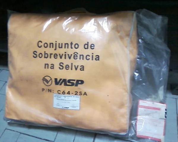 Kit de sobrevvência na selva da VASP. Foto: ViniRoger.