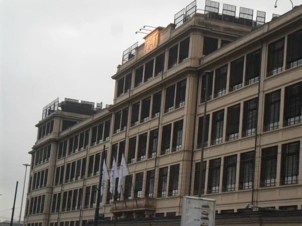 Edifício Lingotto (antiga fábrica da FIAT). Foto: ViniRoger.
