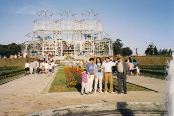 Construção da estufa do Jardim Botânico (dezembro de 1988). Foto: Maria Roggério.