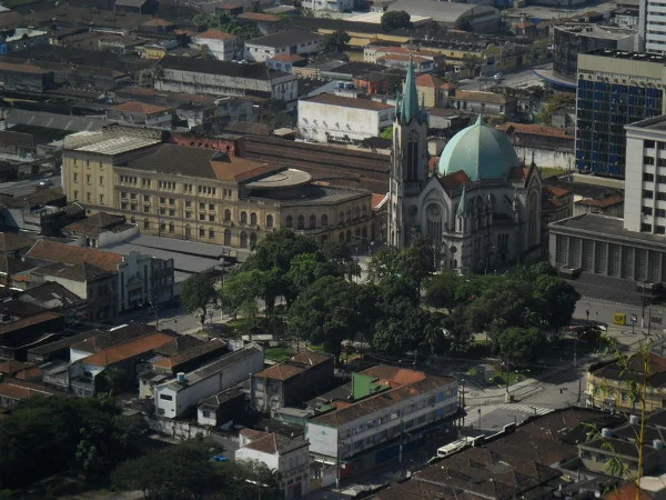 Theatro Coliseu, Catedral e Palácio da Justiça vistos do monte Serrat. Foto: ViniRoger.