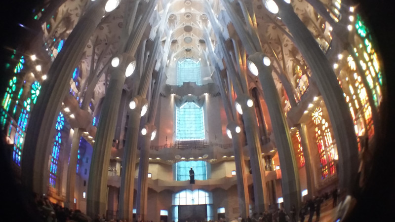 Interior da Sagrada Família. Foto: ViniRoger