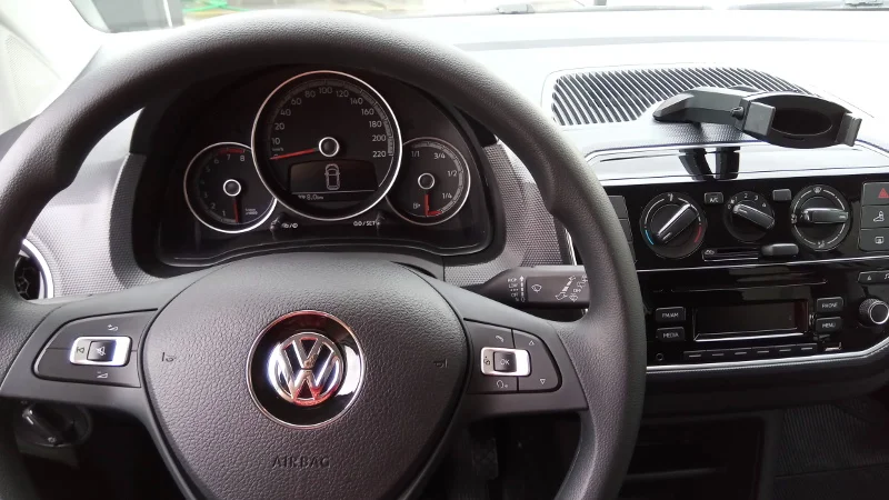 Painel do Volkswagen up! Foto: ViniRoger