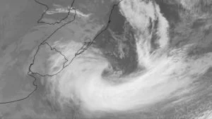 Imagem de satélite do ciclone bomba. Fonte: NOAA