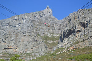 Face norte de Table Mountain em um dia de céu claro. Foto: Vitor C. Pinto