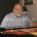 Tony Cicoria ao piano. Fonte: arquivo pessoal