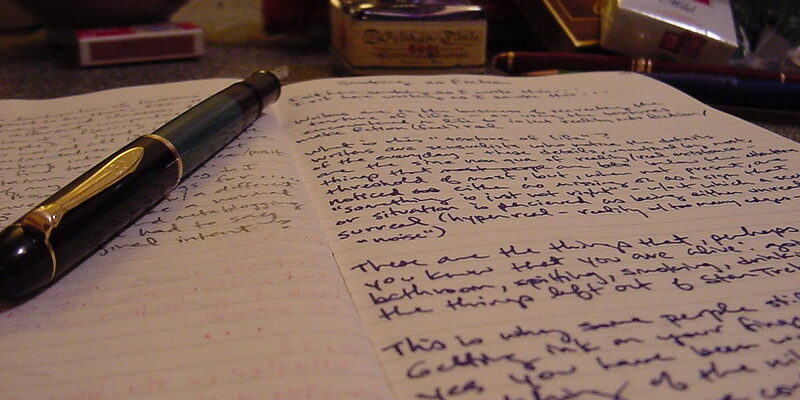 "Writing Tools" por Fred Merchán sob licença CC BY-SA 2.0
