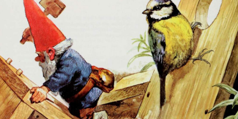 Gnomo construindo casa para pássaro - ilustração do livro "Gnomos"