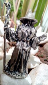 Velho druida sob magia de pele de pedra. Foto: ViniRoger