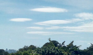 Altocumulus lenticularis. Foto: ViniRoger