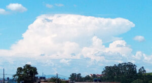 Cumulonimbus calvus incus. Foto: ViniRoger