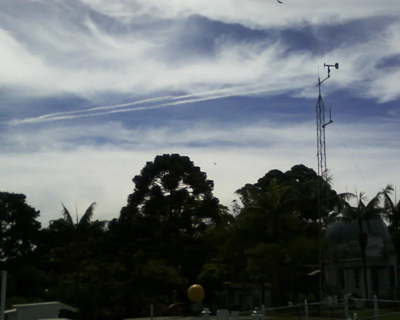 Cirrus spissatus e Cirrus homogenitus. Foto: ViniRoger