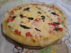 Pizza marguerita feita seguindo ao máximo a receita tradicional napolitana. Foto: Eliana Reis
