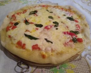 Pizza marguerita feita seguindo ao máximo a receita tradicional napolitana. Foto: Eliana Reis