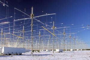 Antenas do projeto HAARP no Alasca. Fonte: HAARP project