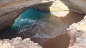 Algar de Benagil visto de cima. Foto: ViniRoger