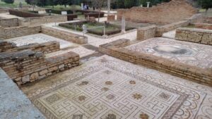 Mosaicos de pisos de casas romanas em Itálica. Foto: ViniRoger