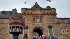 Entrada do Edinburgh Castle. Foto: Eliana Reis