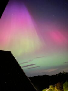 Aurora Boreal em Edimburgo (Escócia). Foto: Sav Hand