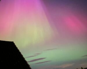 Aurora Boreal em Edimburgo (Escócia). Foto: Sav Hand