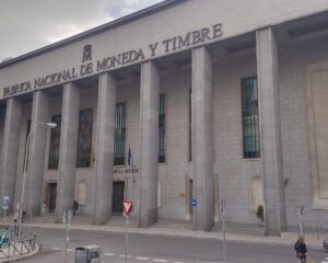 Museo Casa de la Moneda visto pela Calle de Jorge Juan. Foto: ViniRoger