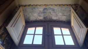 Azulejos com nuvens pintadas. Foto: ViniRoger
