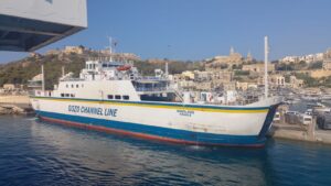 Ferry em Mġarr (Gozo). Foto: ViniRoger