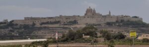 Vista de Mdina a partir de estrada próxima. Foto: Eliana Reis
