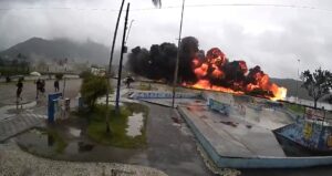 Imagem de câmera de monitoramento junto ao aeródromo de Ubatuba. Fonte: Camerite Ubatuba/Eduardo Reigadas via Globo