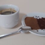 Café de cevada com pó e grãos ao lado (solúveis). Foto: ViniRoger