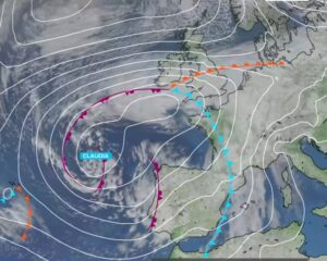 Imagem de satélite com isóbaras e frentes de 14/11/2025. Fonte: Met Office