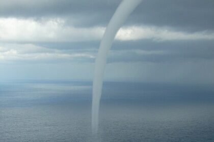 Waterspout. Fonte: Wikimedia