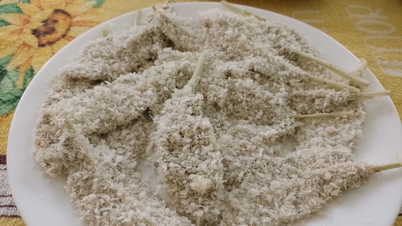 Peixinho da horta empanado, pronto para fritar. Foto: ViniRoger