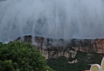Cachoeira de nuvens em Patu/RN. Fonte: bilupatu
