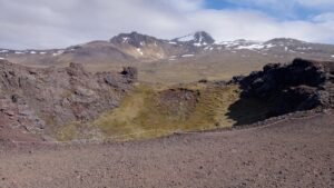 Saxhóll com Snæfellsjökull ao fundo. Foto: ViniRoger