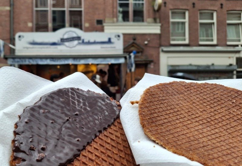 Stroopwaffles em frente a barraca do Albert Cuyp Market. Foto: ViniRoger