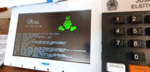 Urna eletrônica com Linux. Fonte: TSE